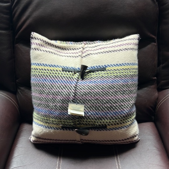 BURBERRY🇬🇧 || Plaid Decorative Pillow || Lambswool + Cashmere - Picture 3 of 7